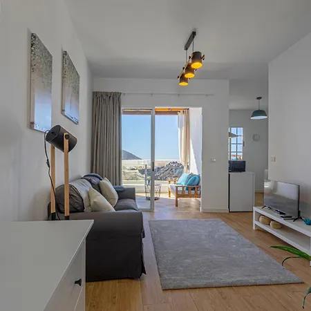 La Aldaba 1 * Puerto De Naos