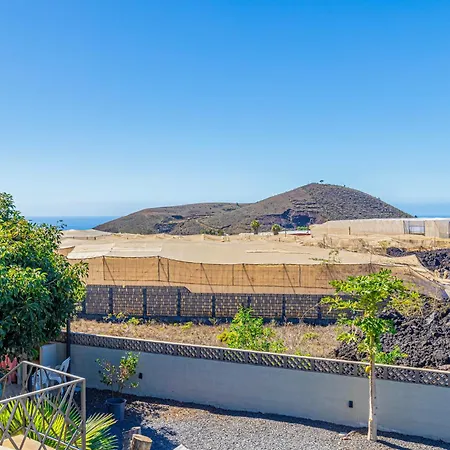 La Aldaba 1 * Puerto De Naos