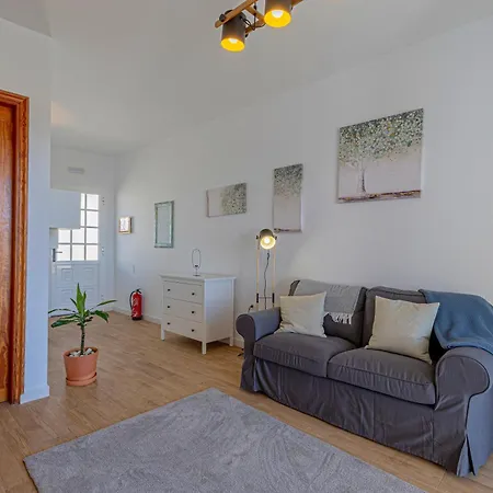 La Aldaba 1 * Puerto De Naos