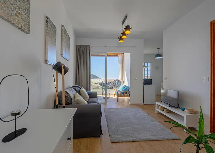 La Aldaba 1 * Puerto De Naos